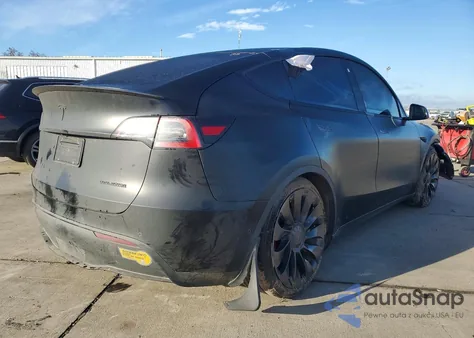 2022 Tesla Model Y z USA, uszkodzony, nr VIN 7SAYGDEF7NF336792